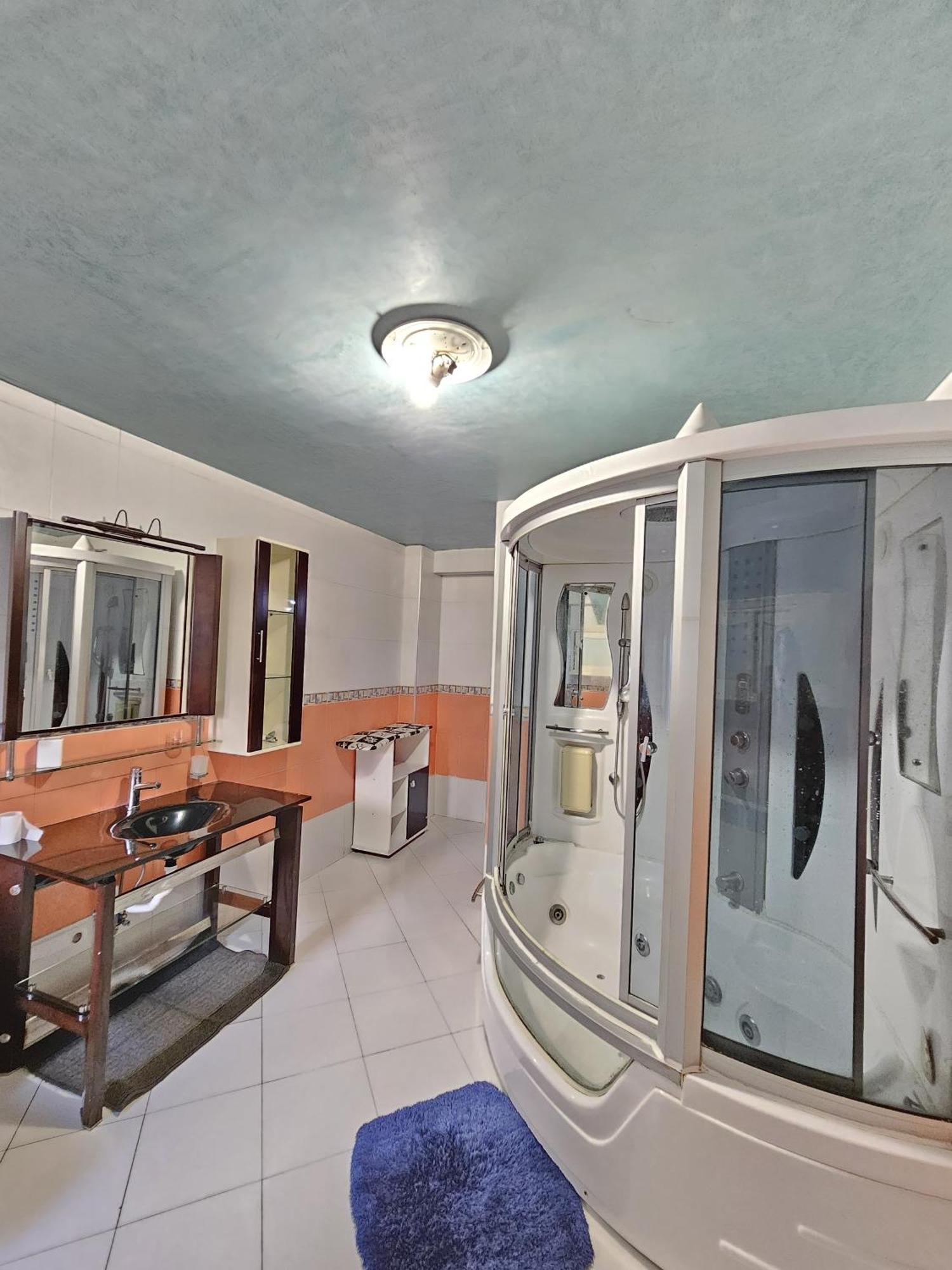 Familial Vue Sur Avec Piscine Villa *